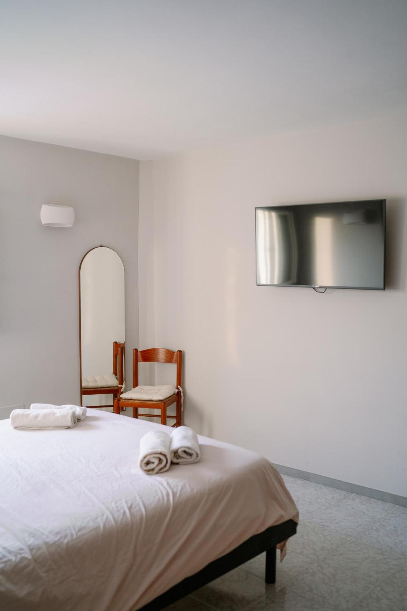 Romantic Apartment Metro A Ponte Lungo Exterior photo